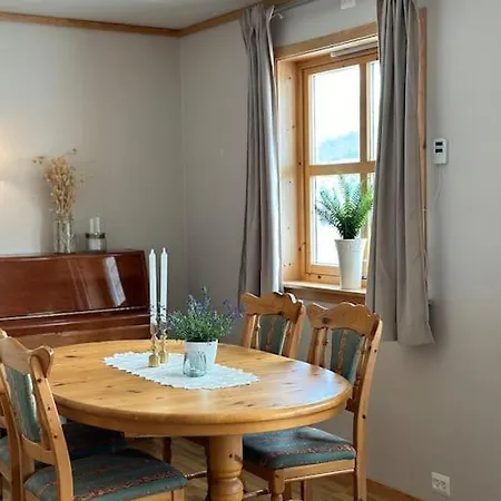 Vakantiehuis Hus Med Panorama Utsikt *