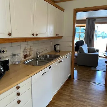 Hus Med Panorama Utsikt Ferienhaus Maloy